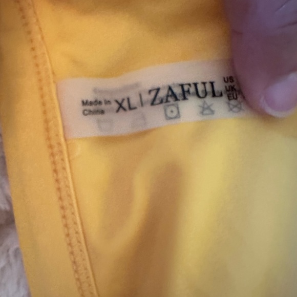 NWT bikini top - Picture 4 of 4